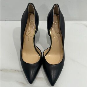 Jessica Simpson Black Heels with Pointed Toe and Stiletto Heel